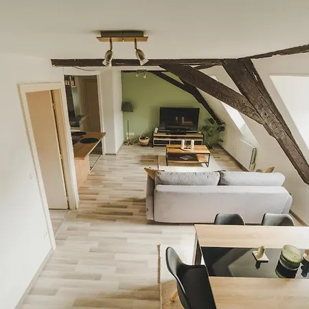 Centre Apartment *