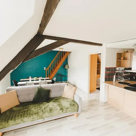 Centre Apartment *